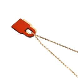 18K O'Kelly Pendant H Necklace