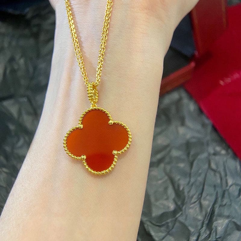 18K Magic Alhambra One Motifs Carnelian Clover Necklace