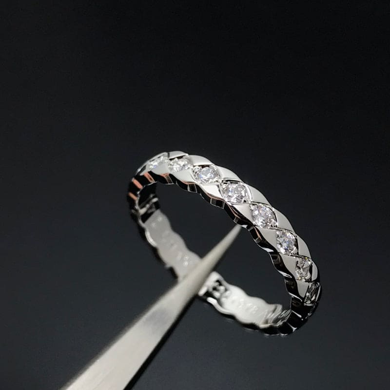 18K CC Coco Crush Mini Diamonds Ring
