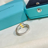 18K T Edge Bypass Ring