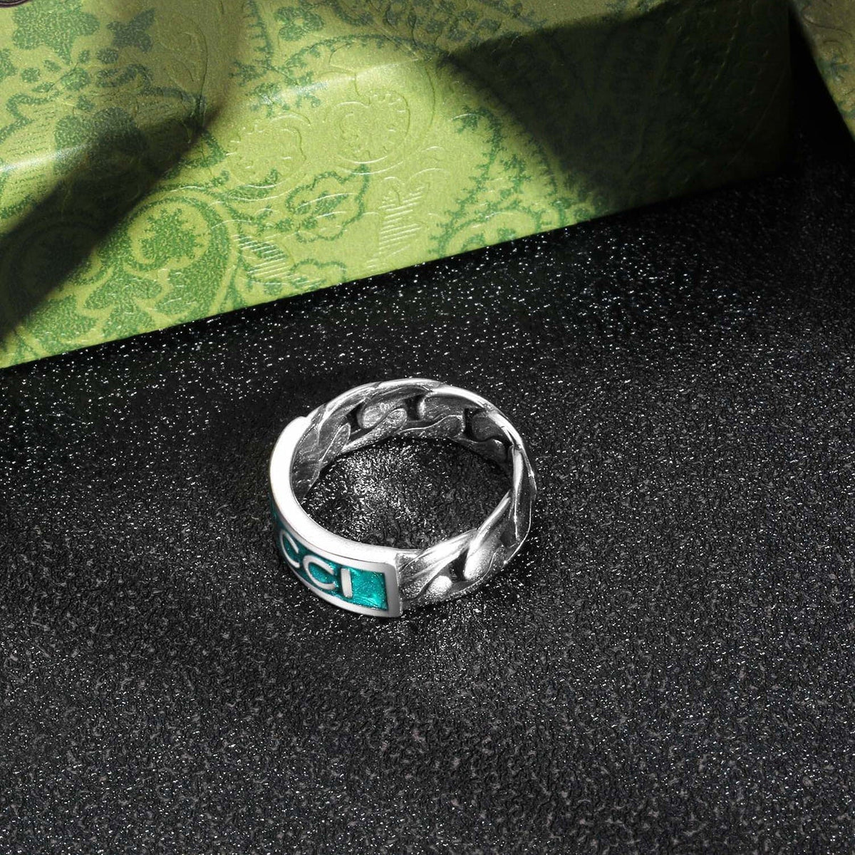 GG Logo Plaque Chain Ring