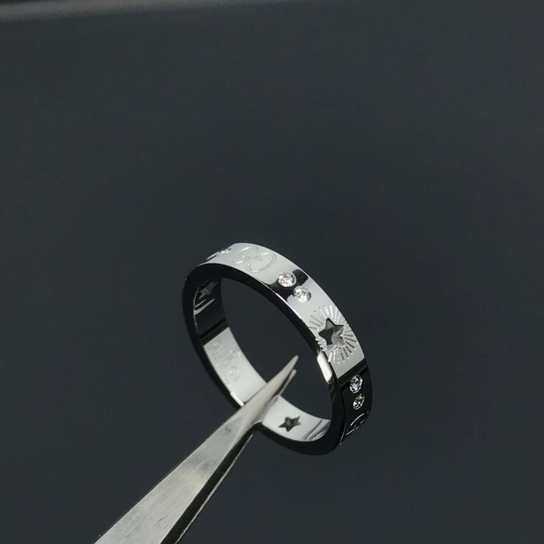 18K GG Icon Diamonds White Gold Ring