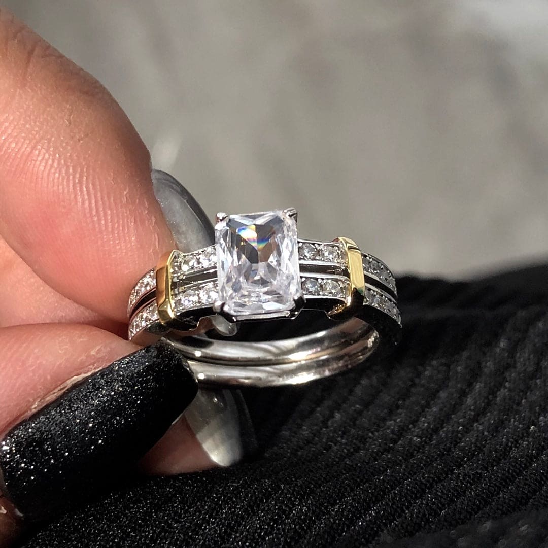 18K T Diamonds Ring