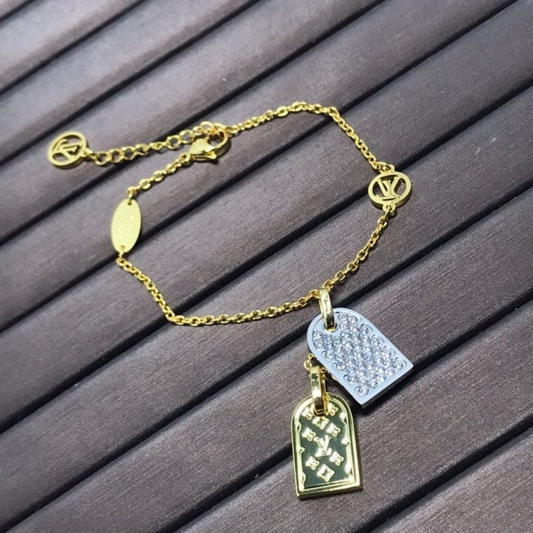 18K Louis Nanogram Bracelet