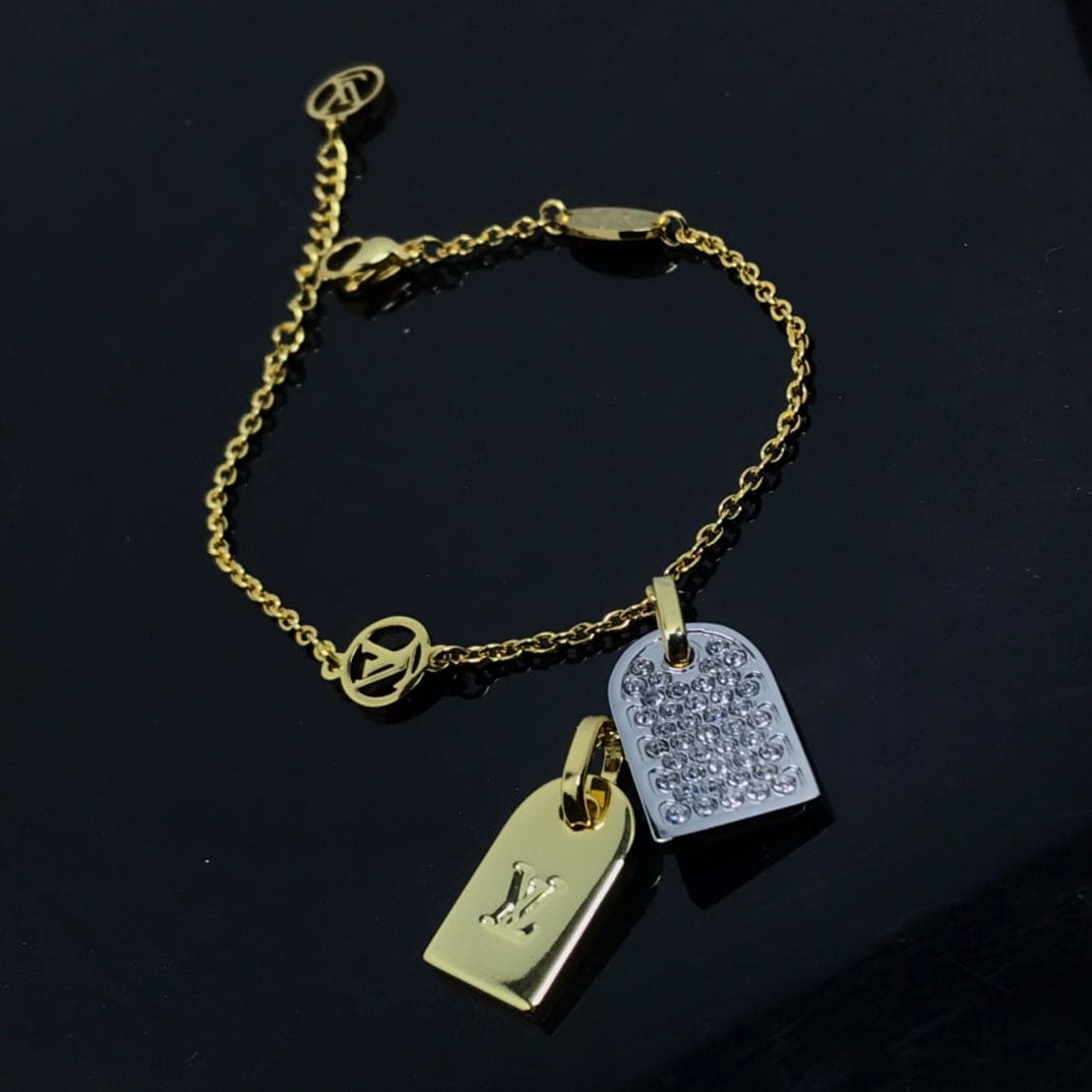 18K Louis Nanogram Bracelet