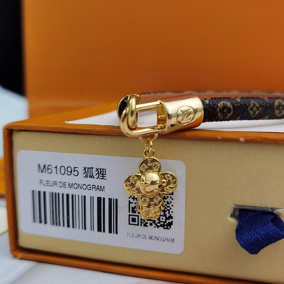 18K Louis Vivienne Bracelet