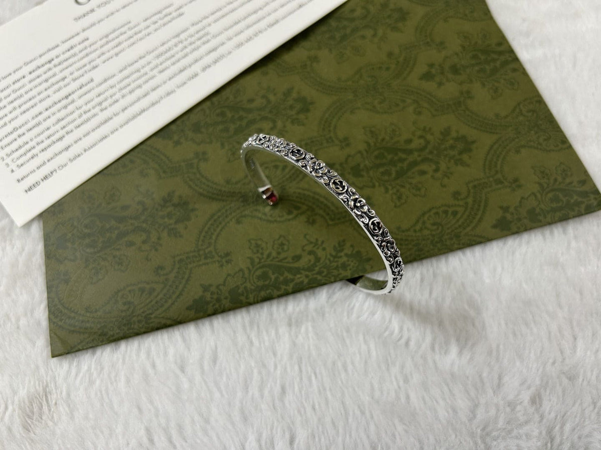 GG Interlocking G Cuff With Flowers Bracelet