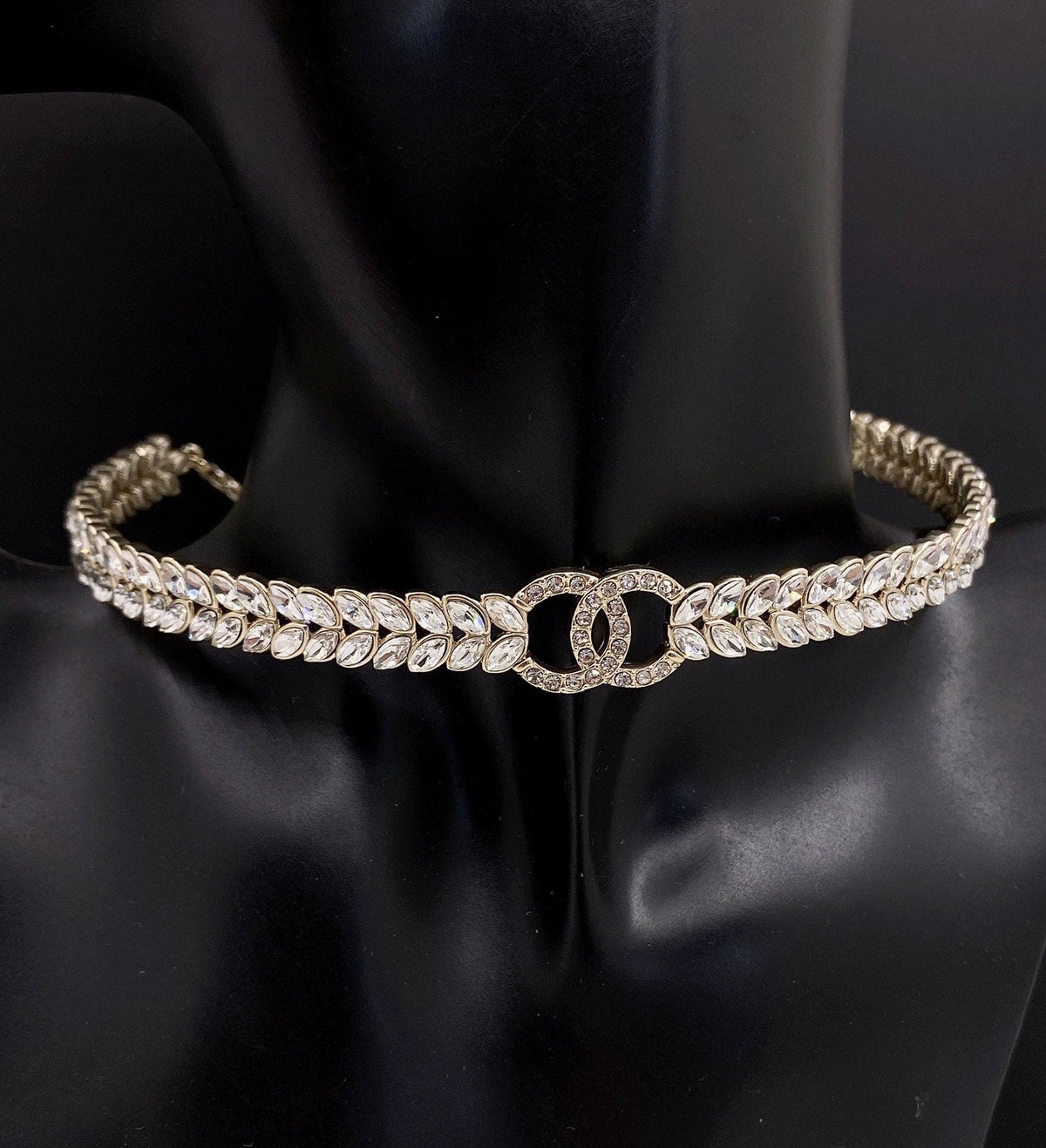 18K CC Chain Choker Diamonds Necklace