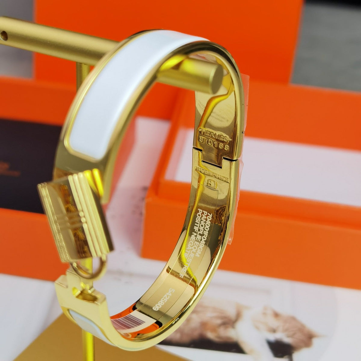 18K Clic Cadenas White H Bracelet