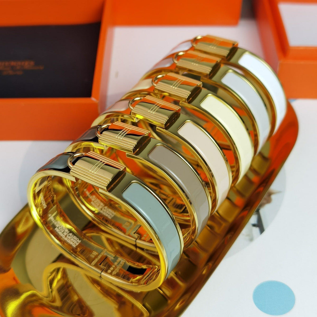 18K Clic Cadenas Light Brown H Bracelet
