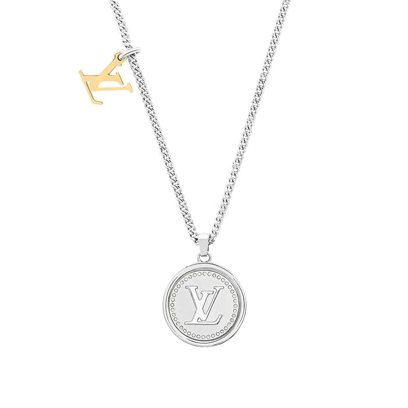18K Louis Catch Pendant Necklace