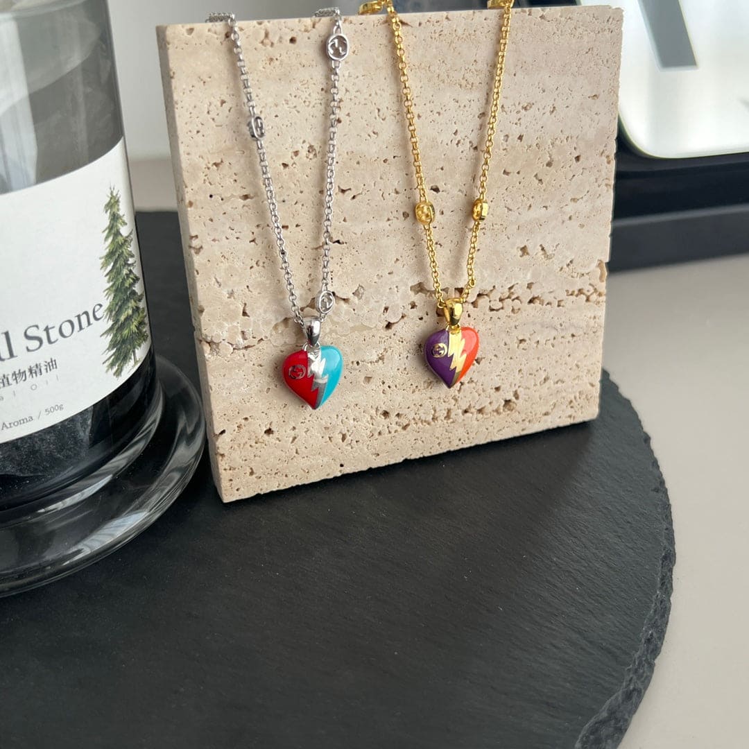 GG Interlocking G Heart Lightning Charm Necklace
