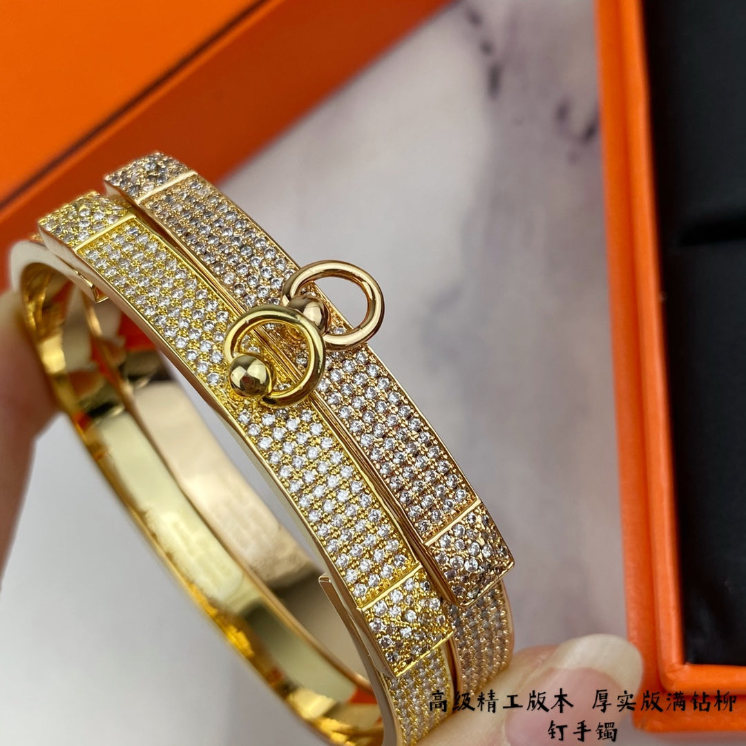 18K Collier De Chien Diamond H Bracelet