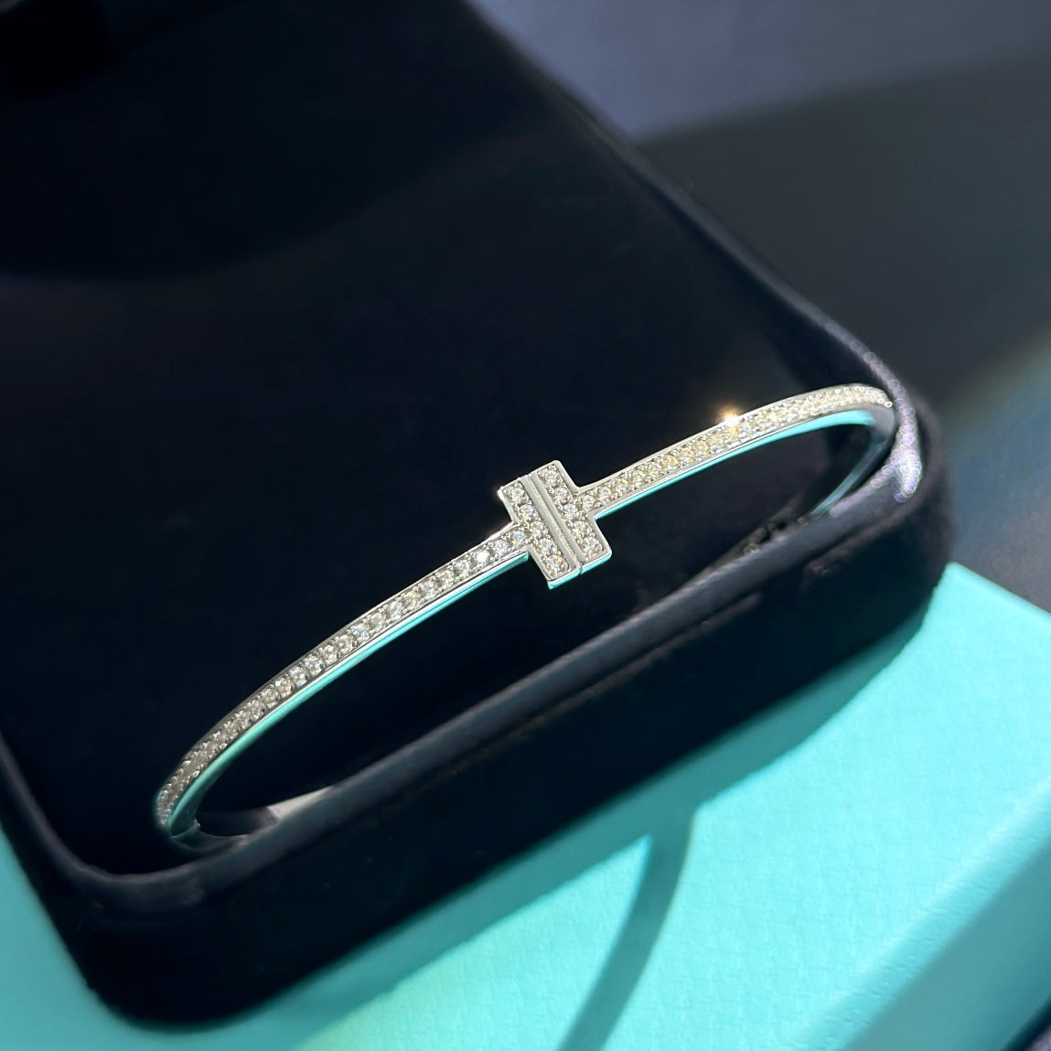 18K T Diamonds Bracelet