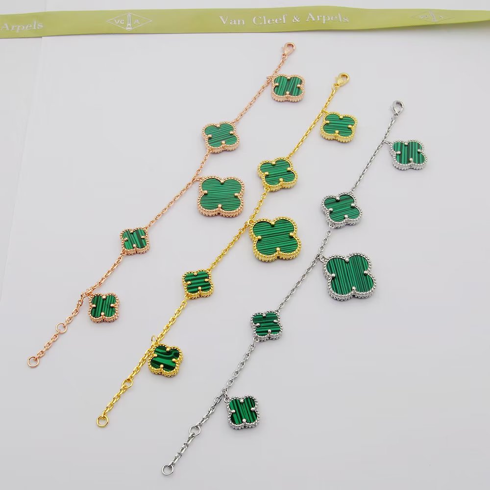 18K Magic Alhambra Five Malachite Motifs Clover Bracelet