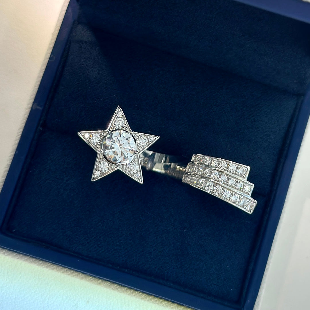 18K CC Comete Diamonds Ring