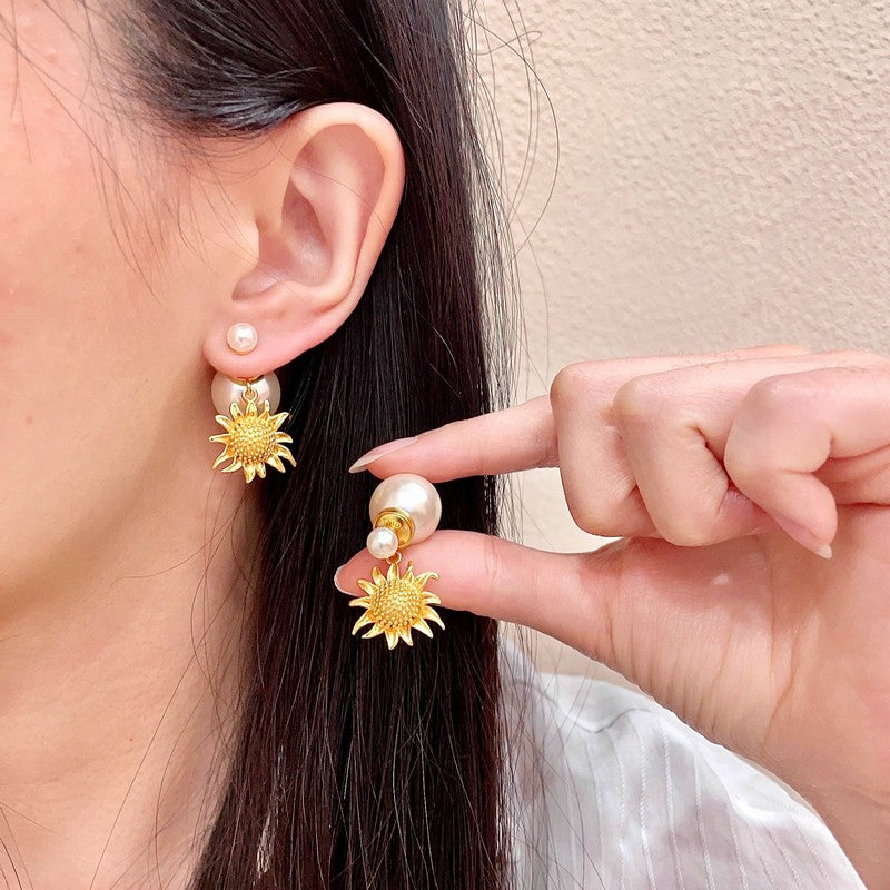 18K CD Vintage Flower Earrings
