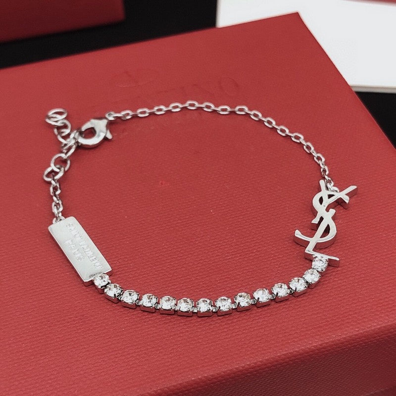 18K Saint Diamond Chain Bracelet