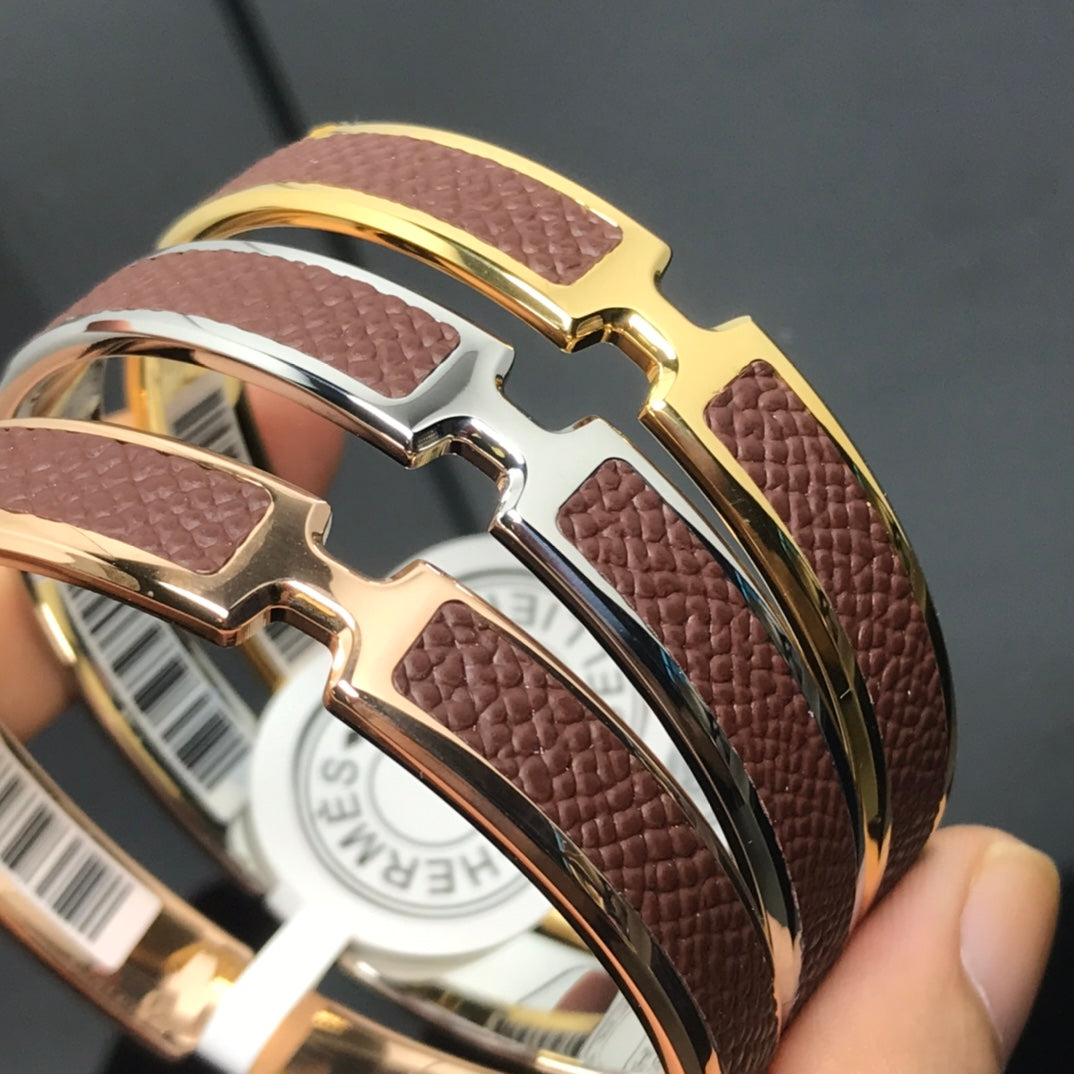 18K Olympe Light Brown H Bracelet