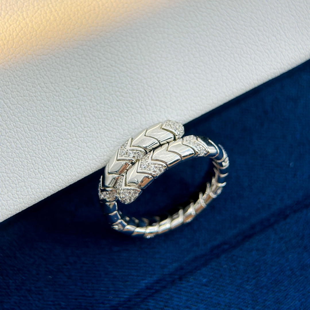 18K BV Serpenti Viper Pave Diamond Ring
