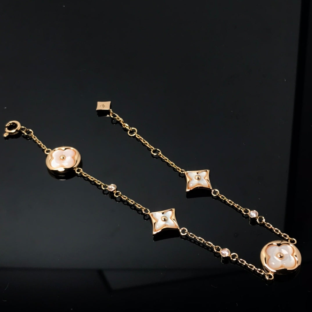 18K Louis Idylle Blossom Bracelet