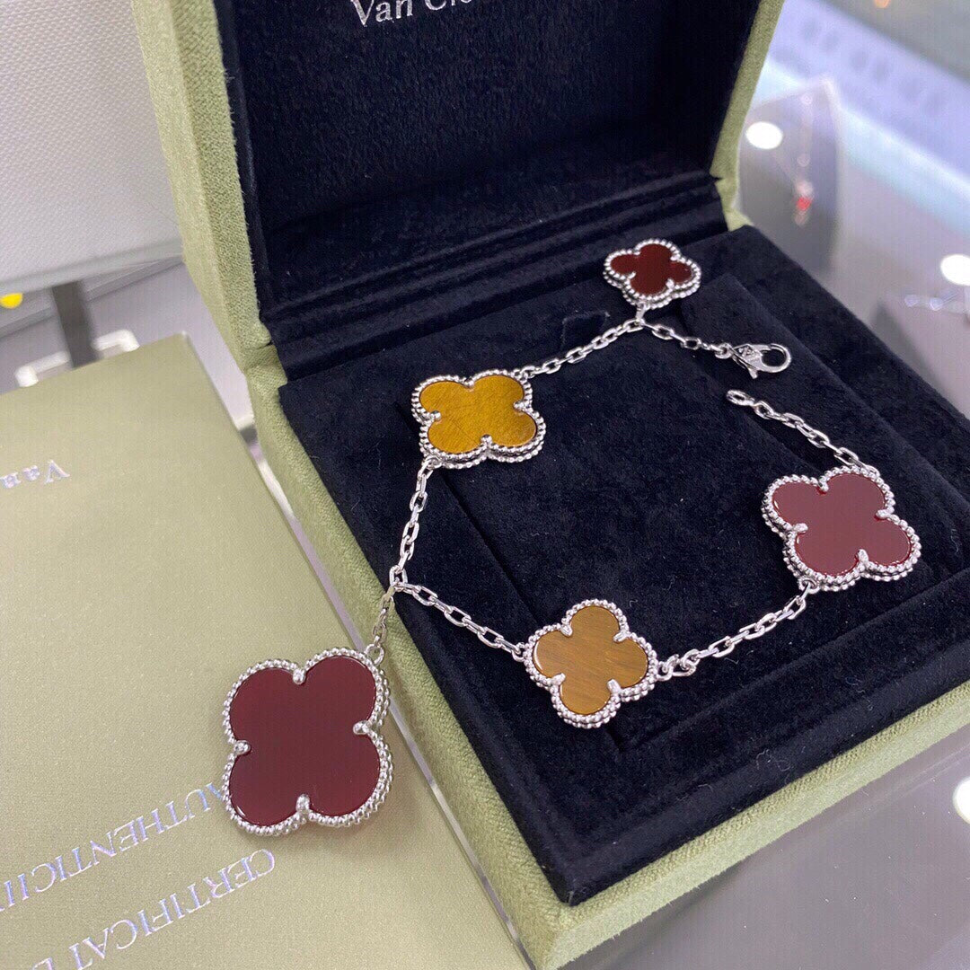 18K Lucky Carnelian and Tigers Eye Alhambra Bracelet