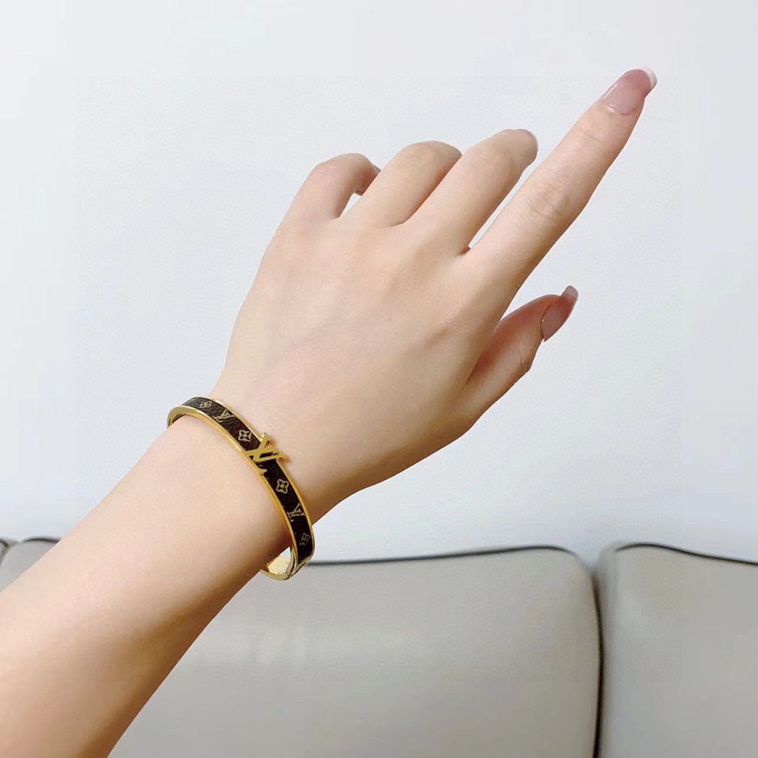 18K Louis Leather Vintage Bracelet