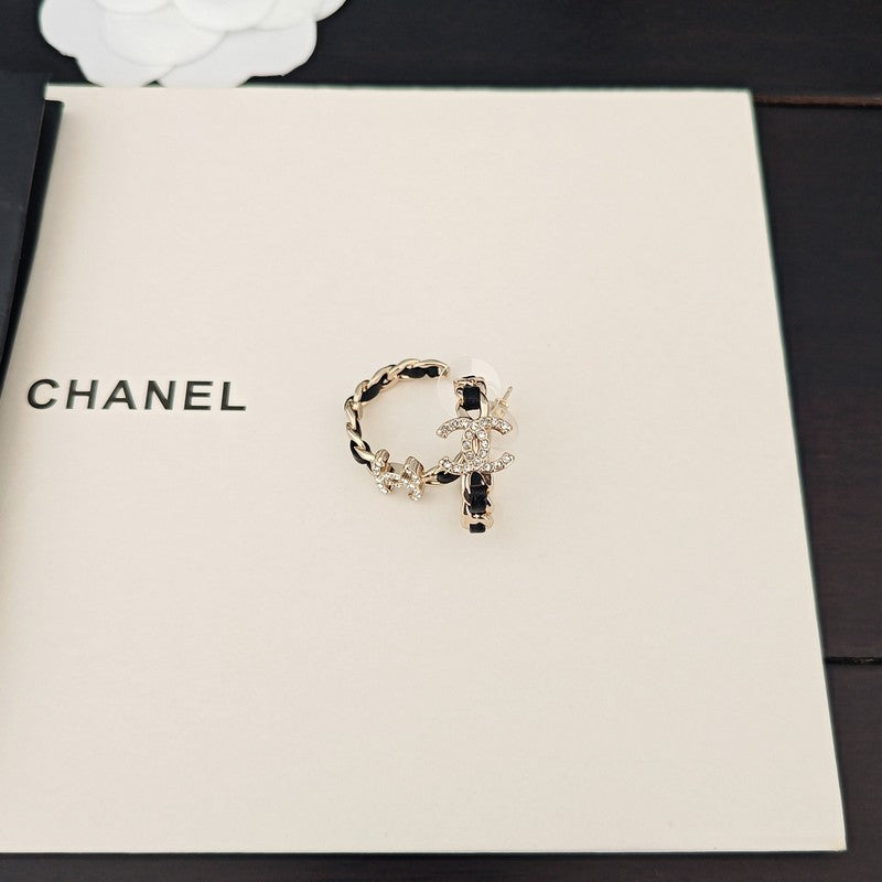 18K CC Diamond Cirle Leather Earrings