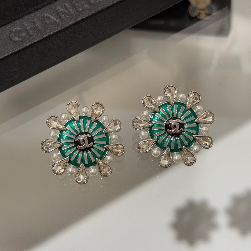 18K CC 26C Crystal Green Earrings