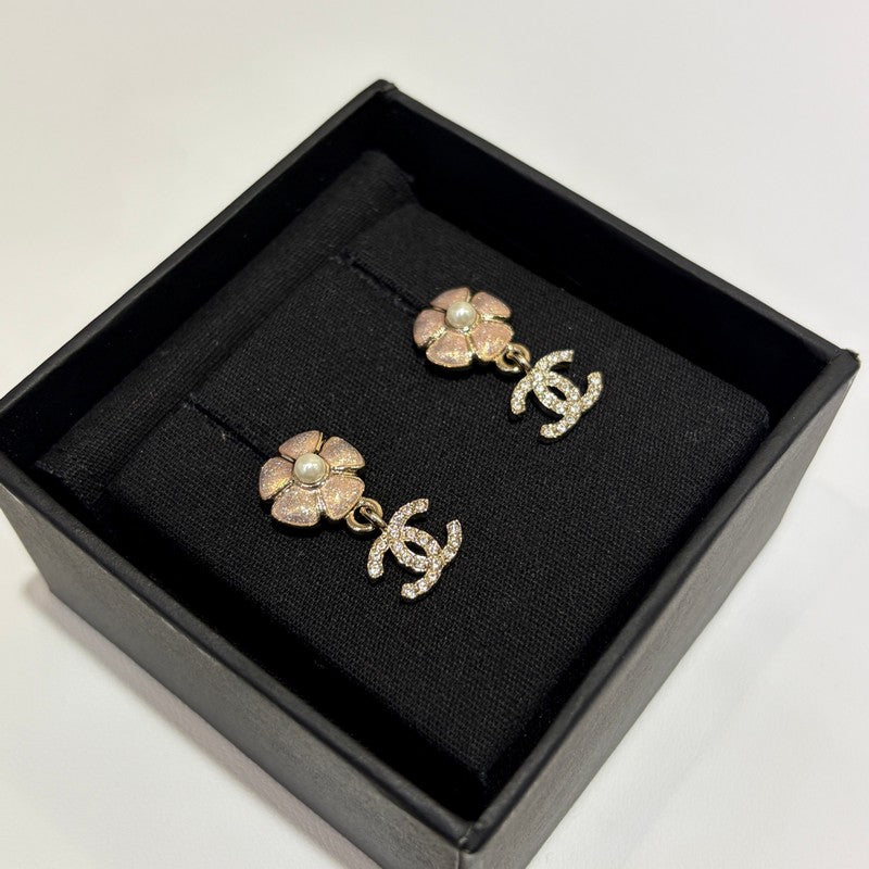 18K CC 26C Pink Camellia Earrings