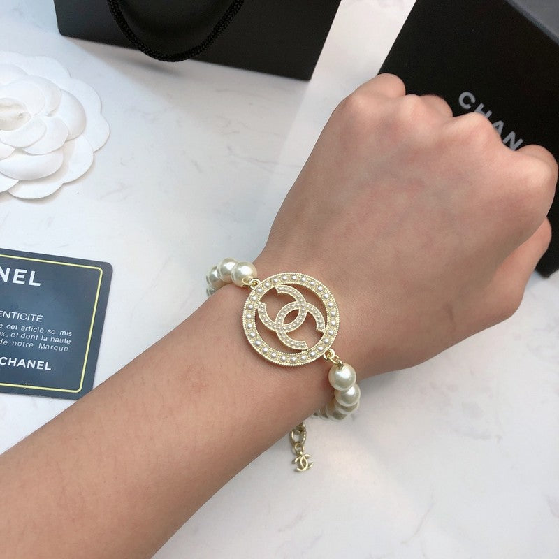18K CC Big Pearl Gold Bracelet