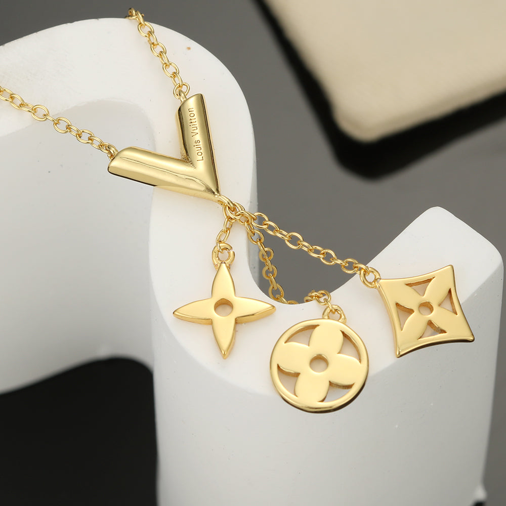 18K Louis Twiggy Necklace