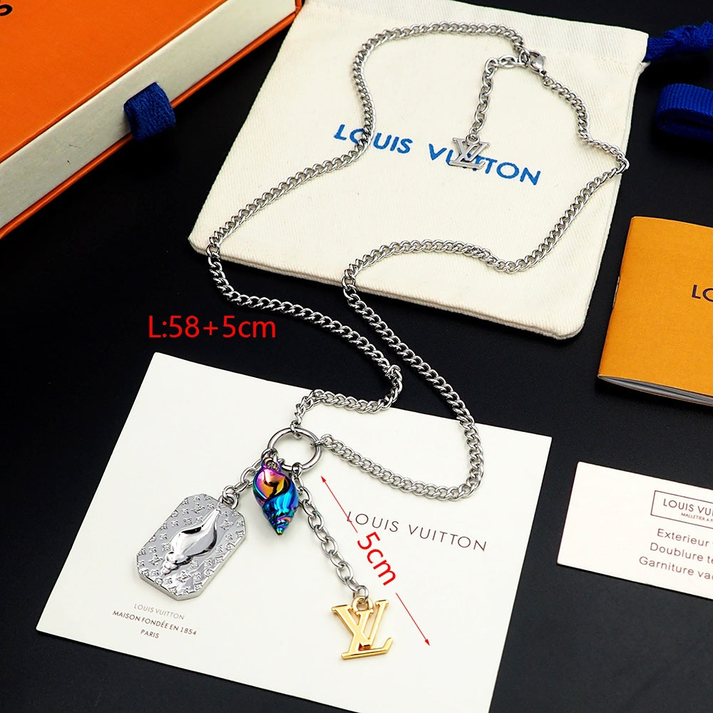 18K Louis Shell Necklace