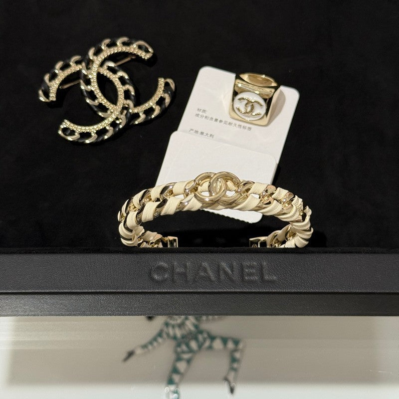 18K CC 26C White Open Cuff Bracelet