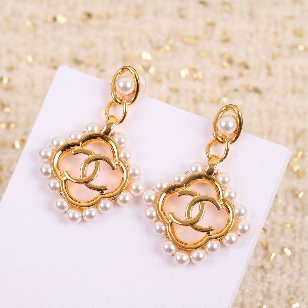 18K CC Square Pearl Pendant Earrings