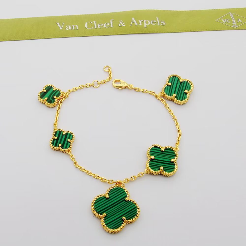 18K Magic Alhambra Five Malachite Motifs Clover Bracelet