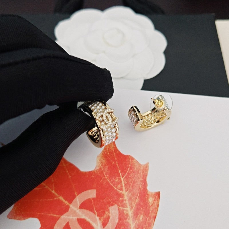 18K CC Pearl Gold Cirle Earrings