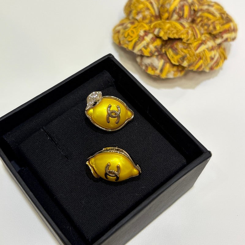 18K CC 26C Lemon Gold Earrings