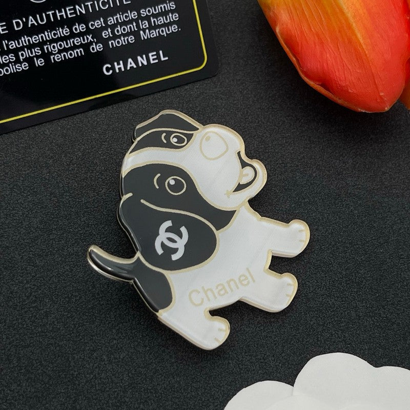 18K CC Dog Brooch