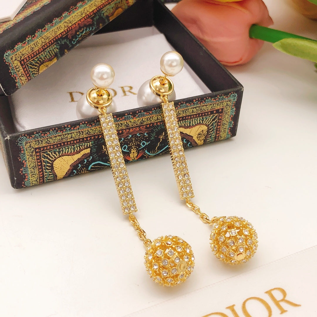 18K CD Tassel Diamonds Earrings