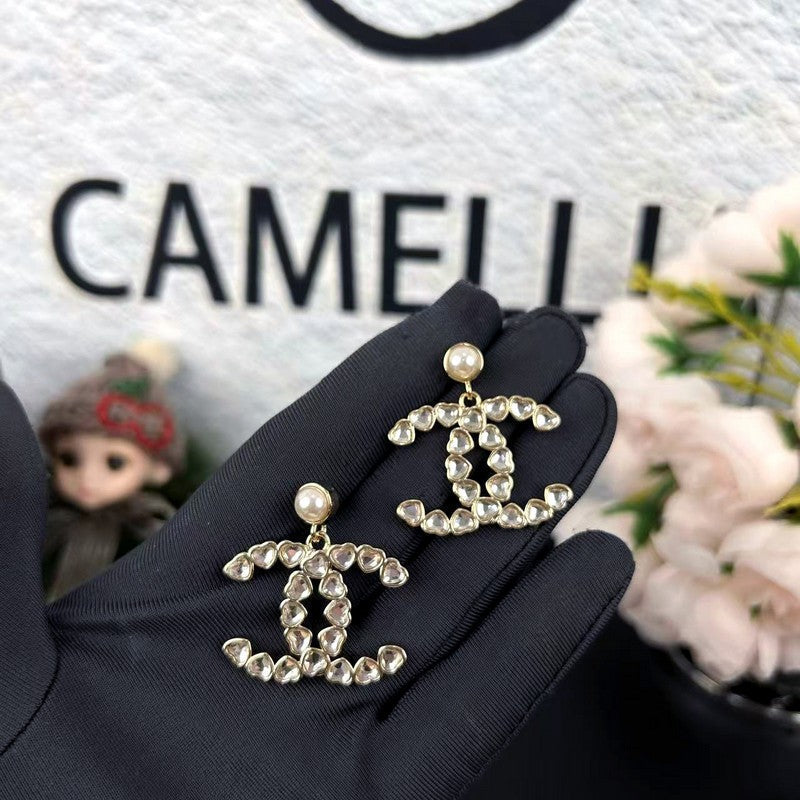 18K CC 25B Crystal Small Heart Earrings