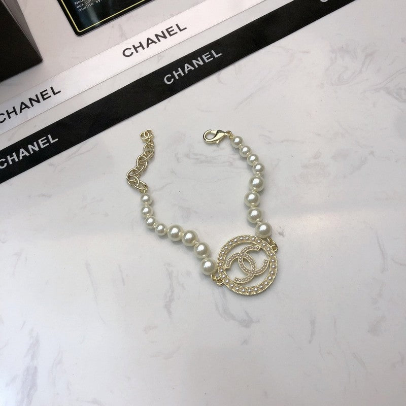 18K CC Big Pearl Gold Bracelet
