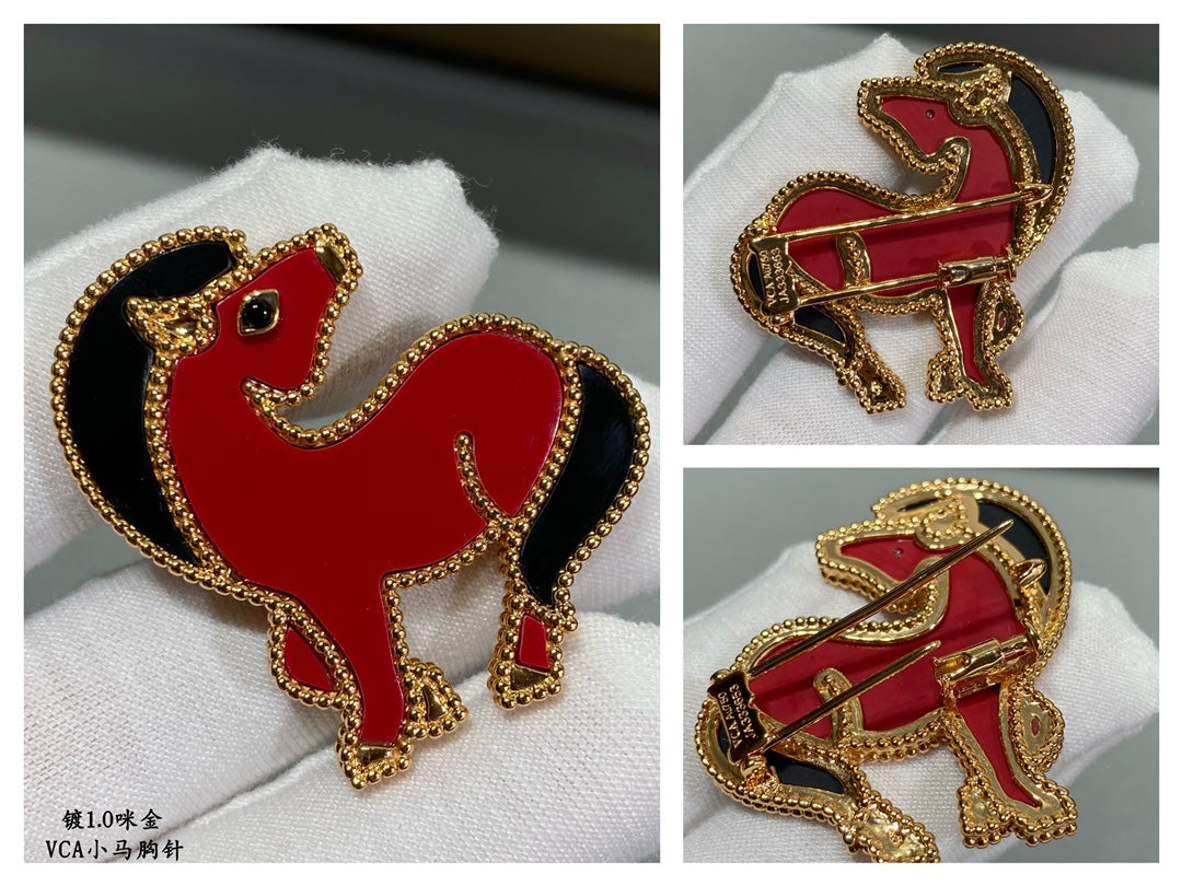 18K Lucky Animals Horse Clip Brooch
