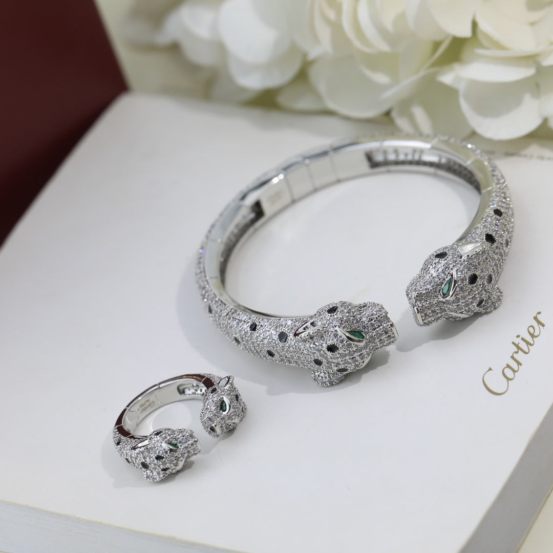 18K Panthère De Diamond Bracelet