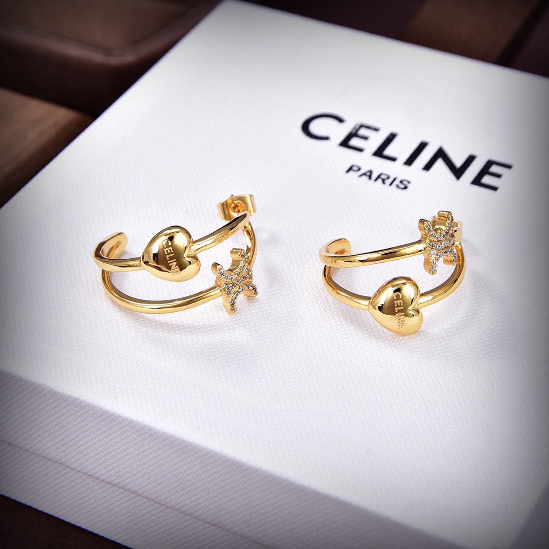 18K Triomphe Heart Earrings