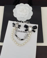 18K CC Black Bow Pearls Brooch