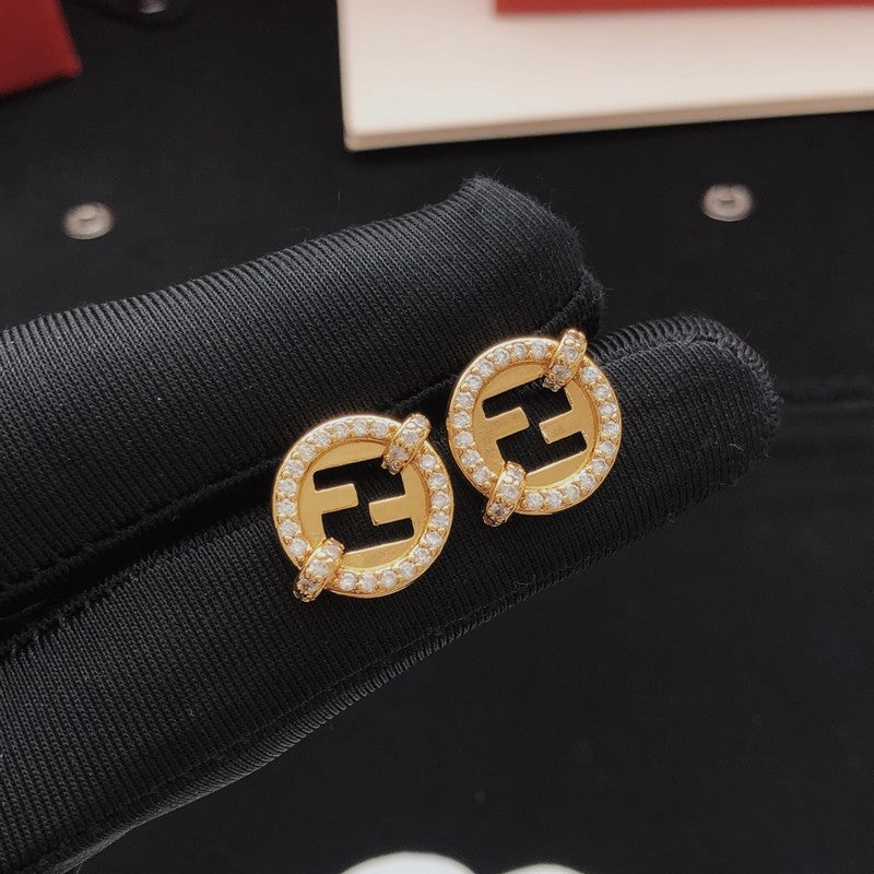 18K F Diamond Gold Earrings