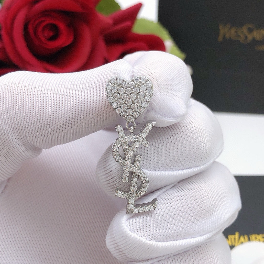 18K Saint Heart Diamonds Earrings
