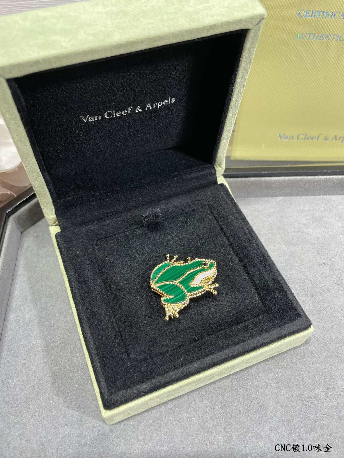 18K Lucky Animals Frog Clip Brooch