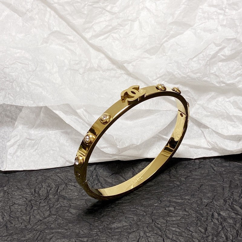 18K CC Vintage Diamond Bracelet